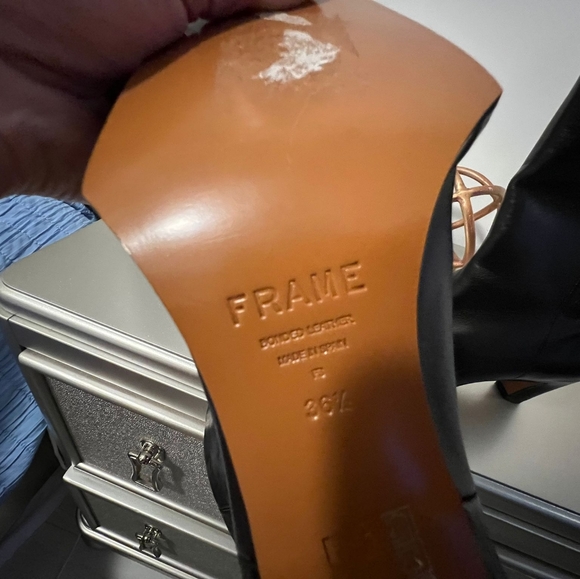 New Frame Le Brooklyn Leather Booties - Picture 2 of 7